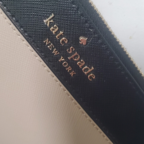 Kate Spade Wristlet Purse - Picture 2 of 4